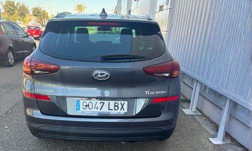 hyundai tucson (2)